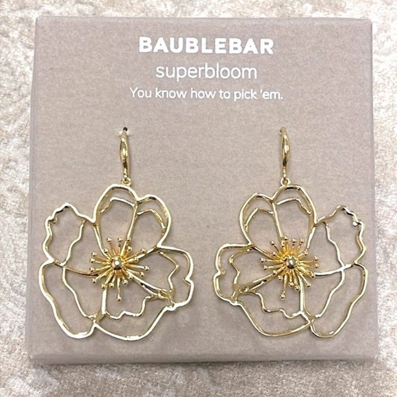 Brand New BaubleBar Gold Tone Oversized Flower Floral Blossom Drop Earrings - Picture 11 of 11